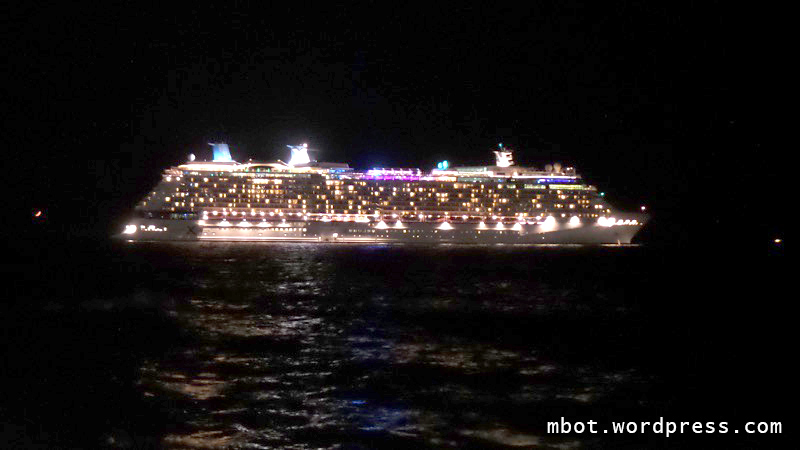 kapal reflection lampu